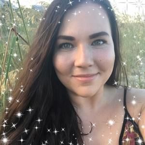 Meet your Posher, Abigail